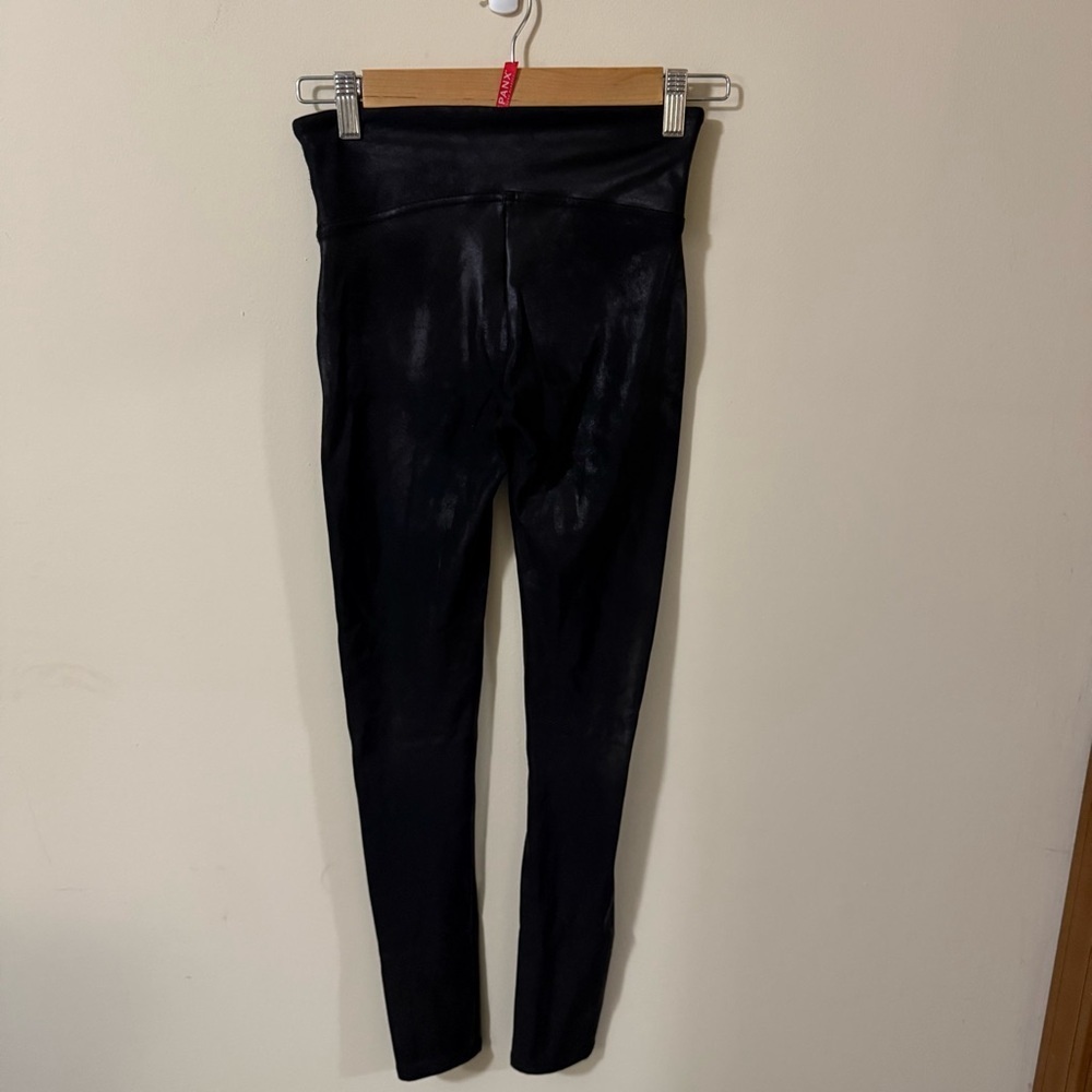 Spanx Womens Black Faux Leather Leggings Size Small - Picture 3 of 6